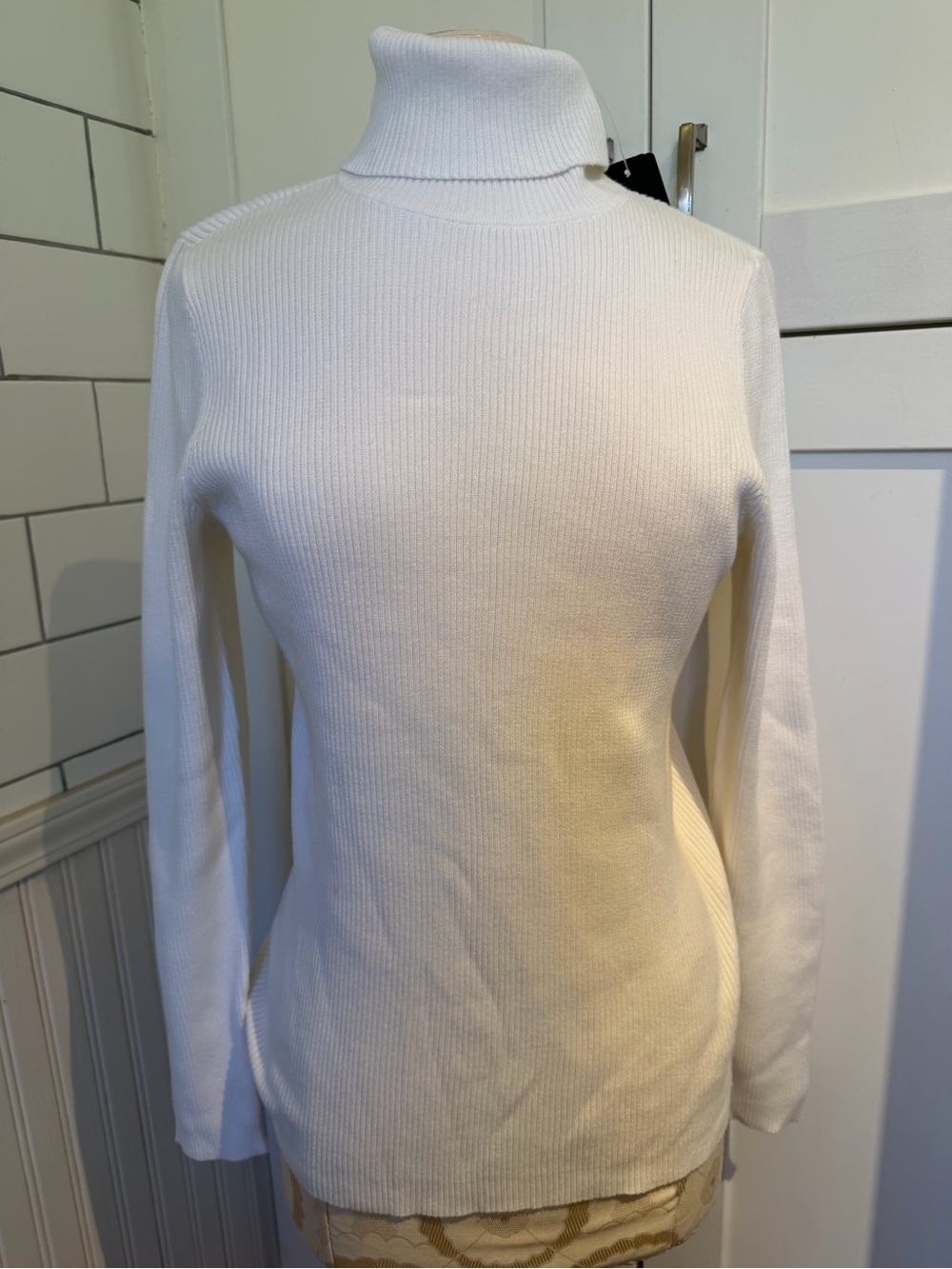 SOLD 🔴NWTs Ralph Lauren white Ribbed Turtleneck Sweater